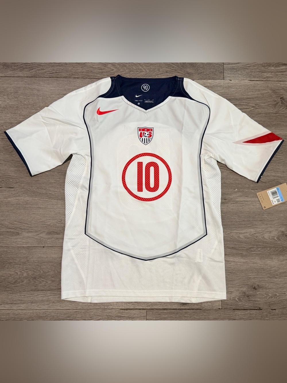 NIKE USA USMNT 2004 LANDON DONOVAN REISSUE TOTAL 90 SOCCER JERSEY SIZE MEDIUM